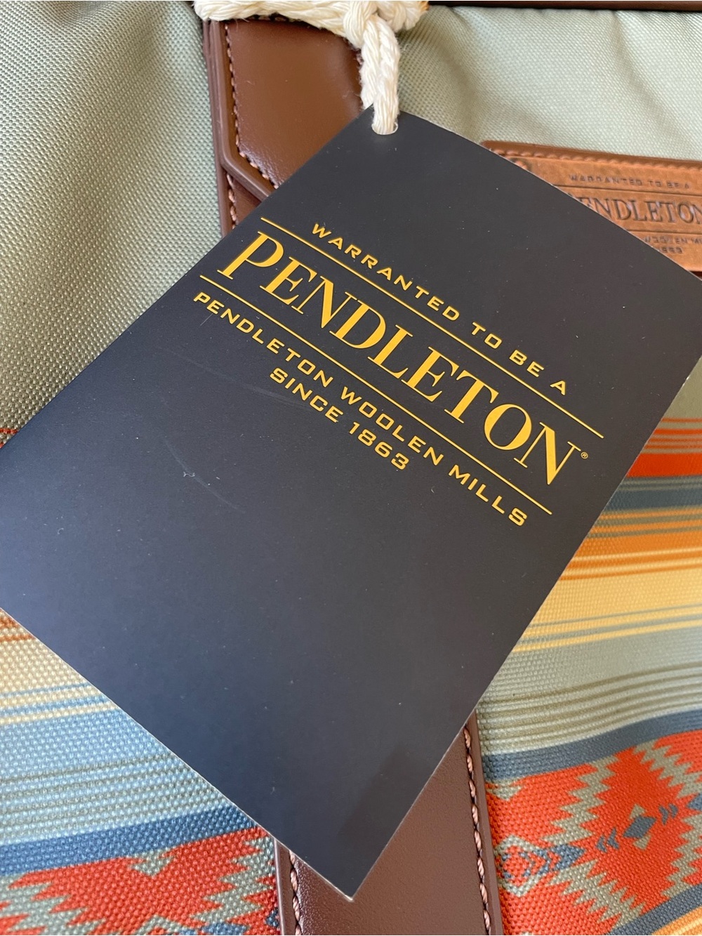 Pendleton Weekender Travel Bag Tote - Picture 2 of 10